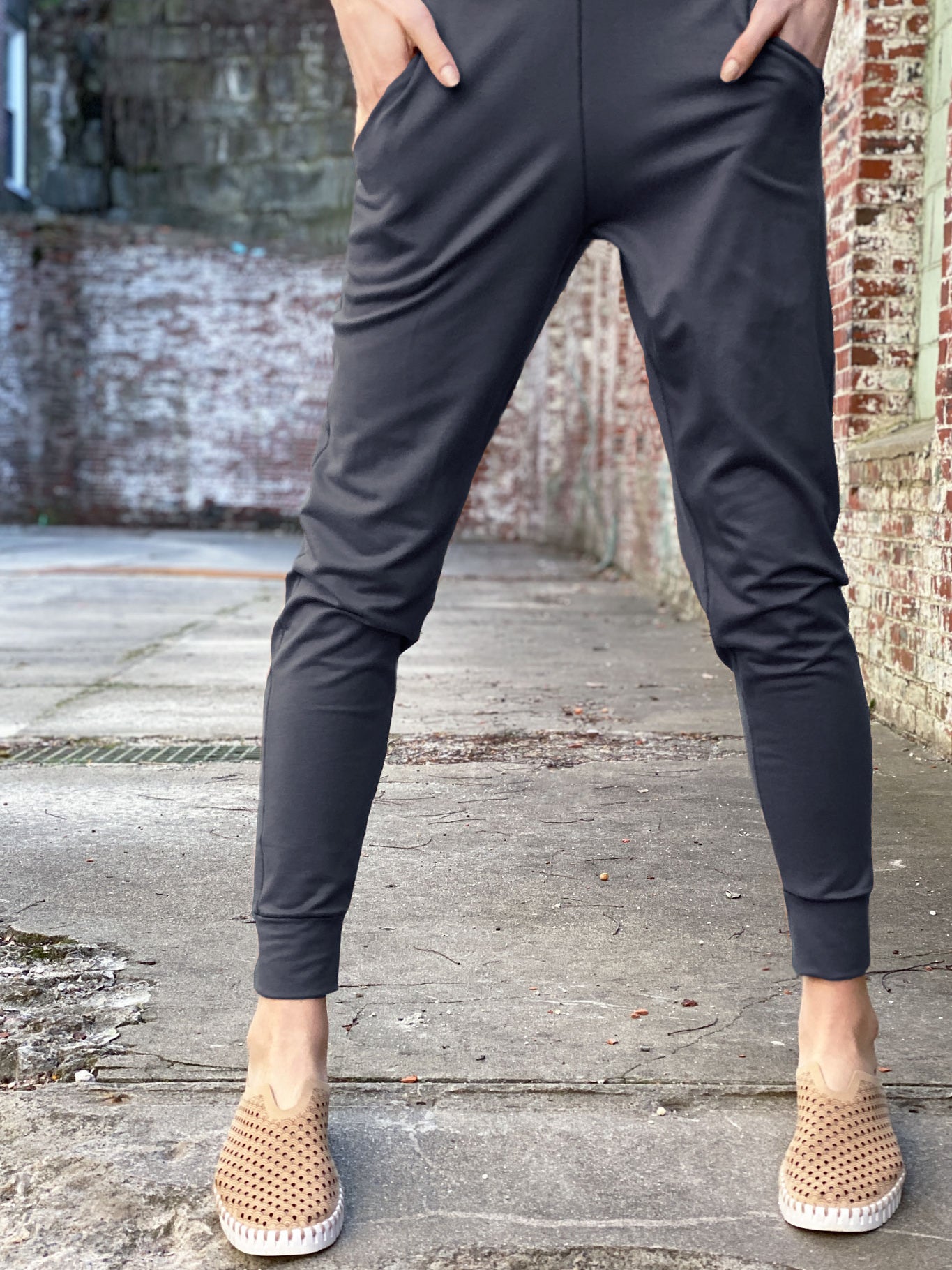 carbon terry jogger sweatpant