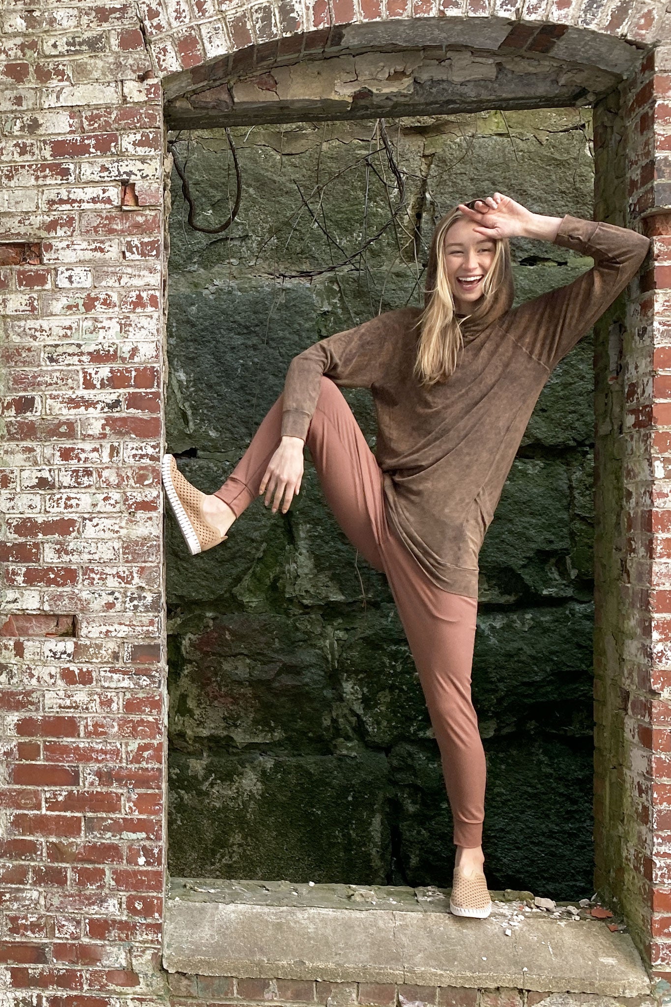 maeve hooded pullover in cedar mineral with cedar jogger