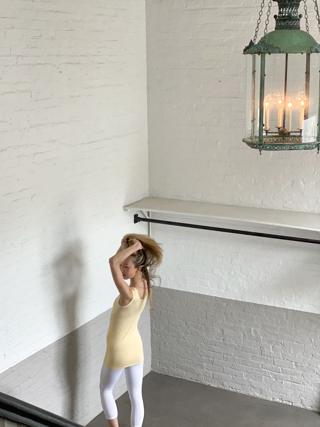 core tank in butter + base capri in white