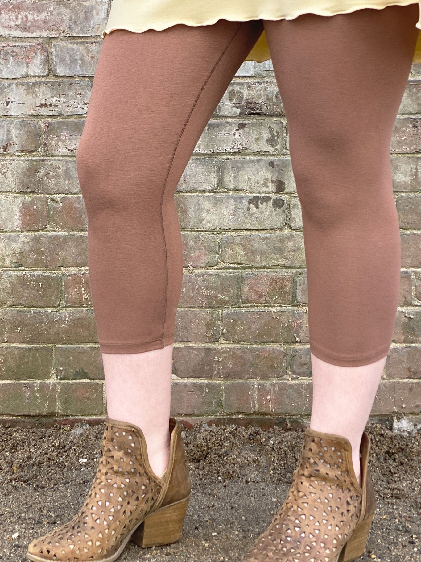 cedar capri base leggings