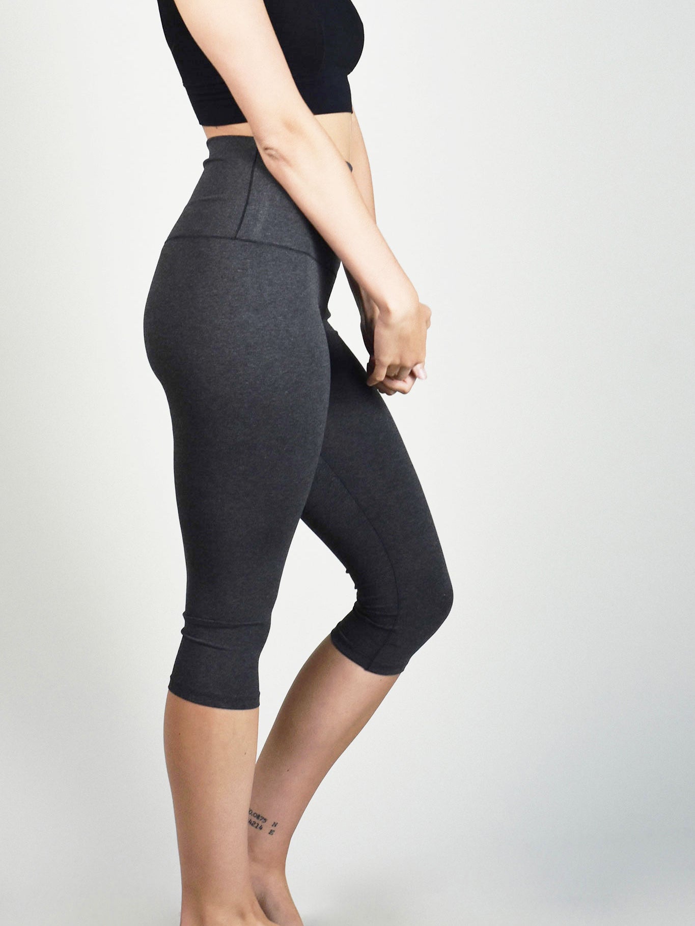 charcoal bamboo capri base
