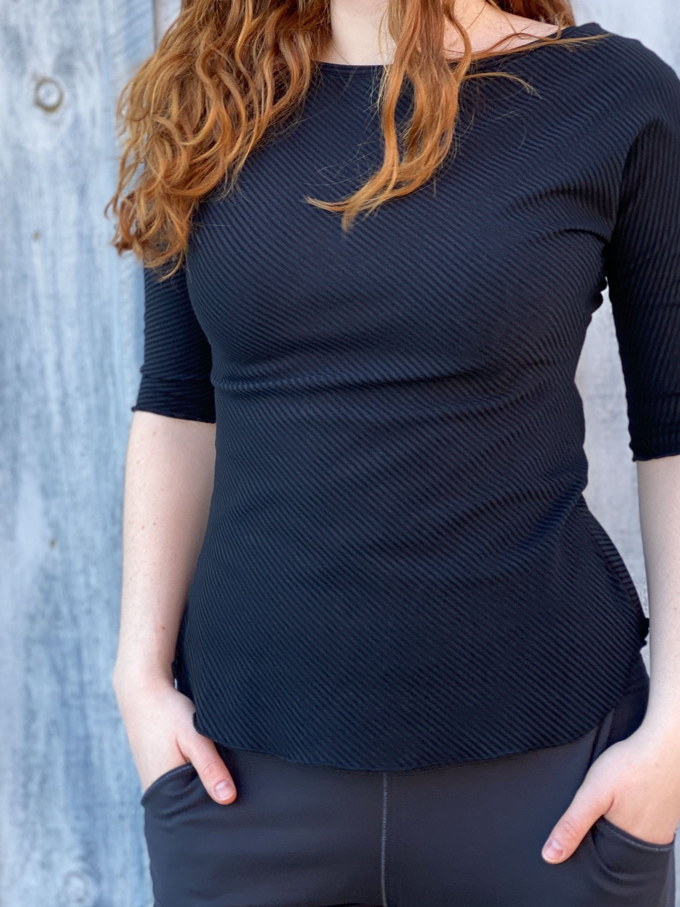 subtle black stripe rose top