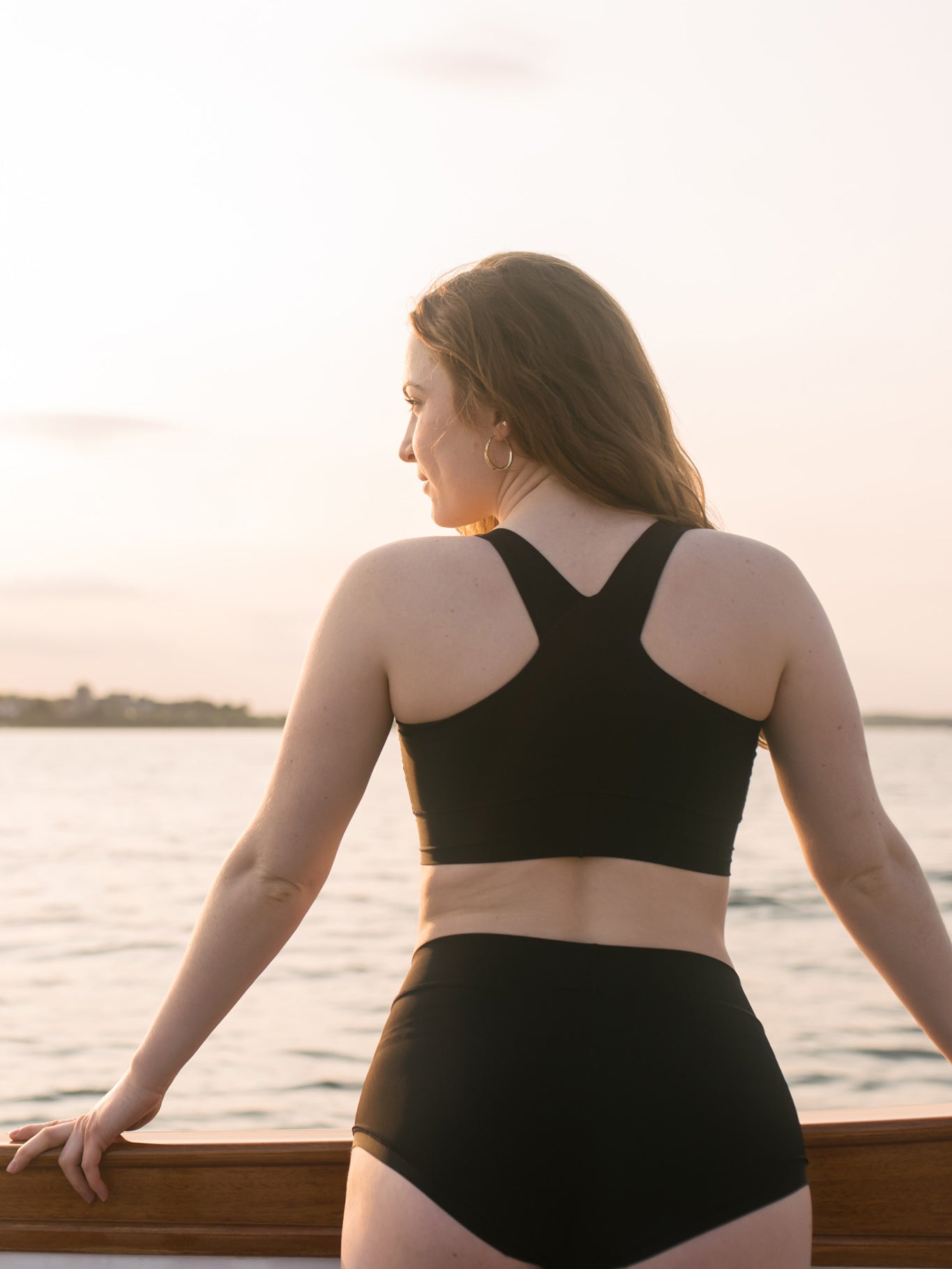 balance bra + brief in black