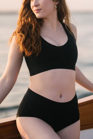 suger brief in black paired with balance bra in black