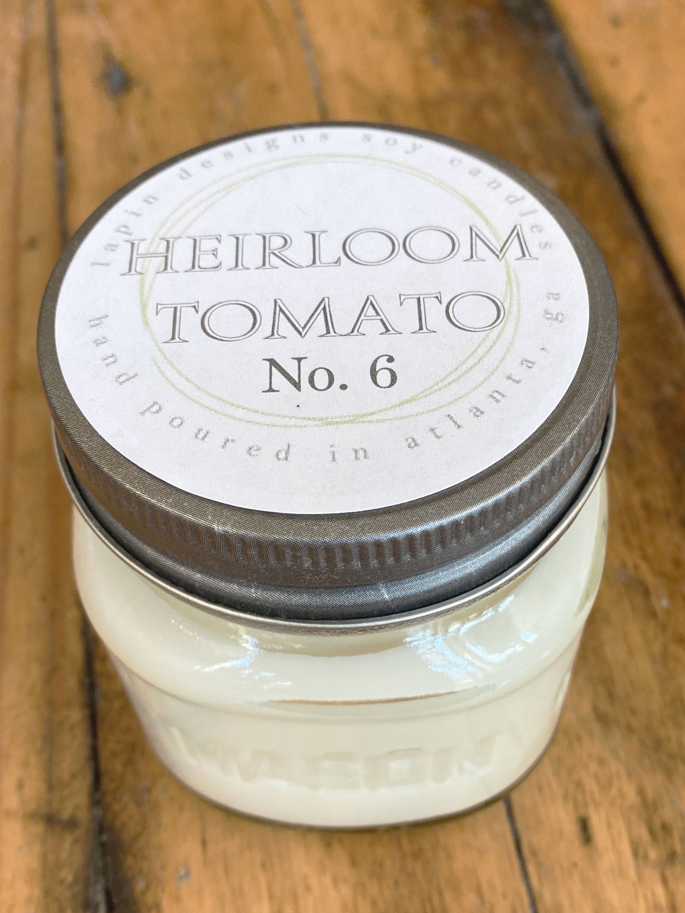 lapin soy candle in heirloom tomato