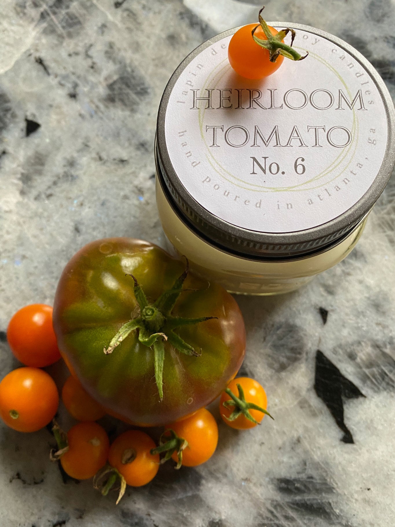 lapin soy candle in the scent heirloom tomato