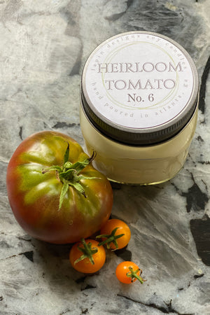 lapin soy candle in scent heirloom tomato