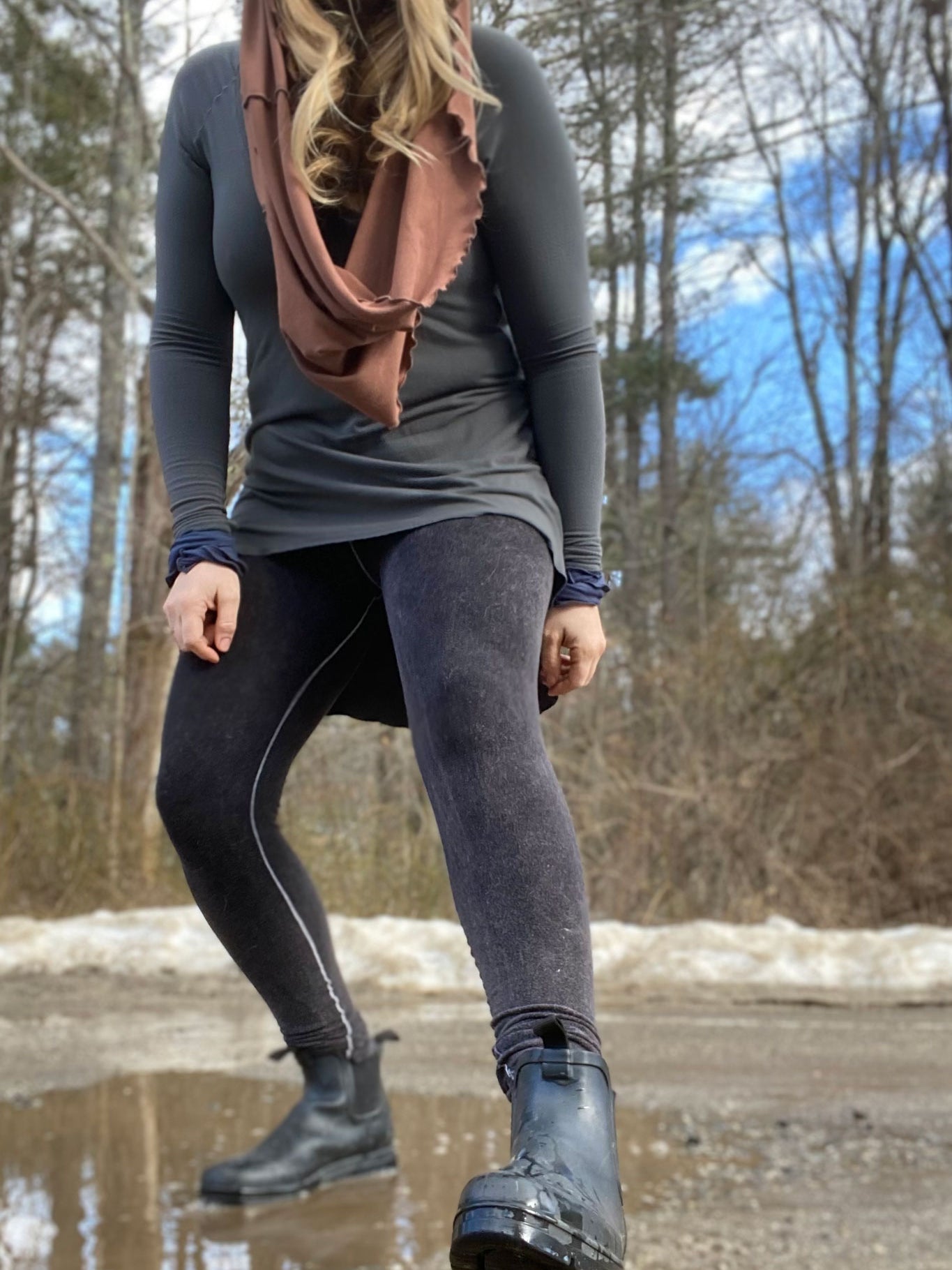 base legging in mineral