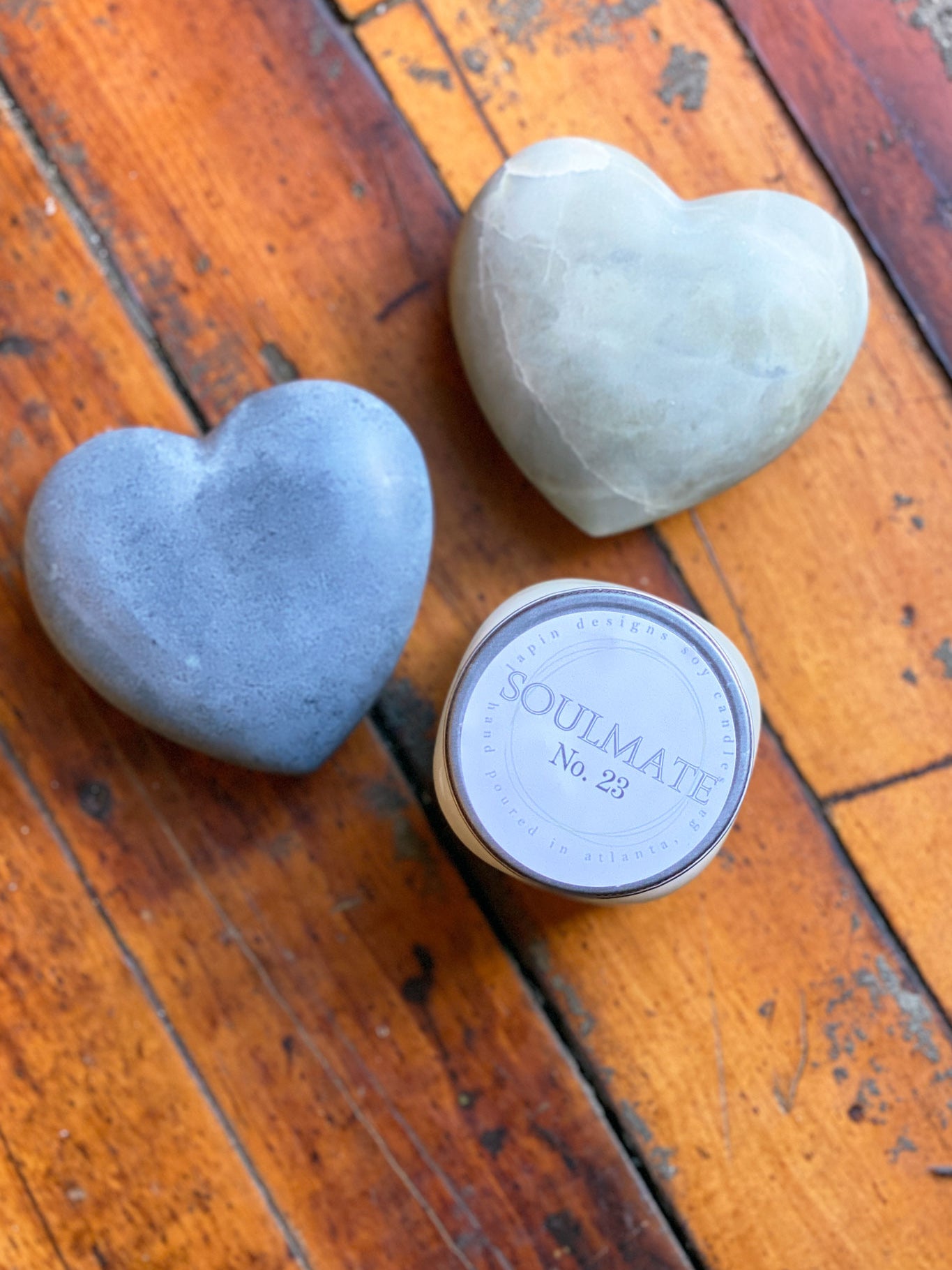 lapin soy candle in soulmate