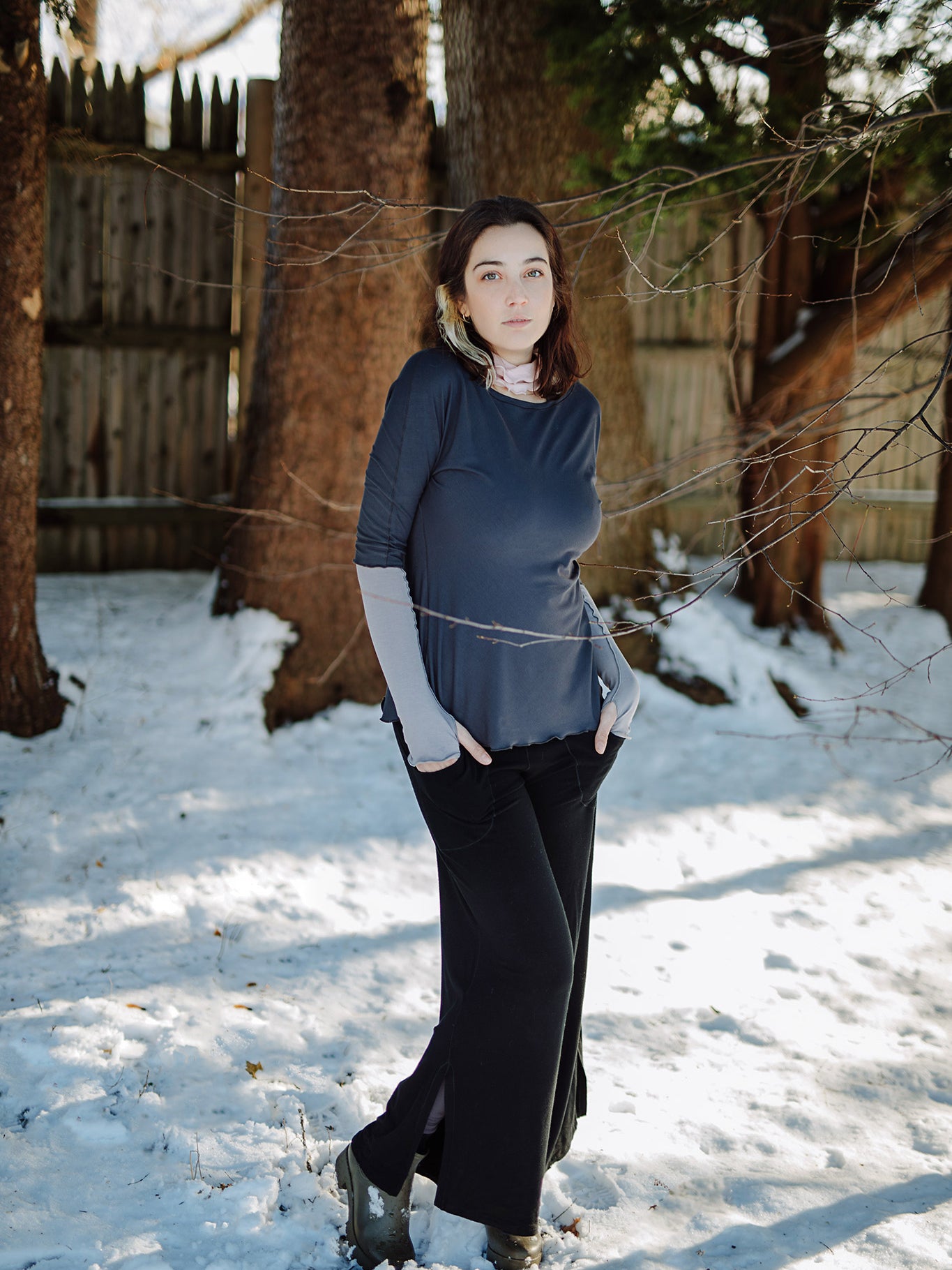 harlow elegant convertible wide leg pant in black with carbon rose top