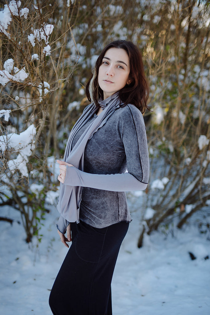 loop infinity scarf in moon with rose top in mineral and black harlow pant