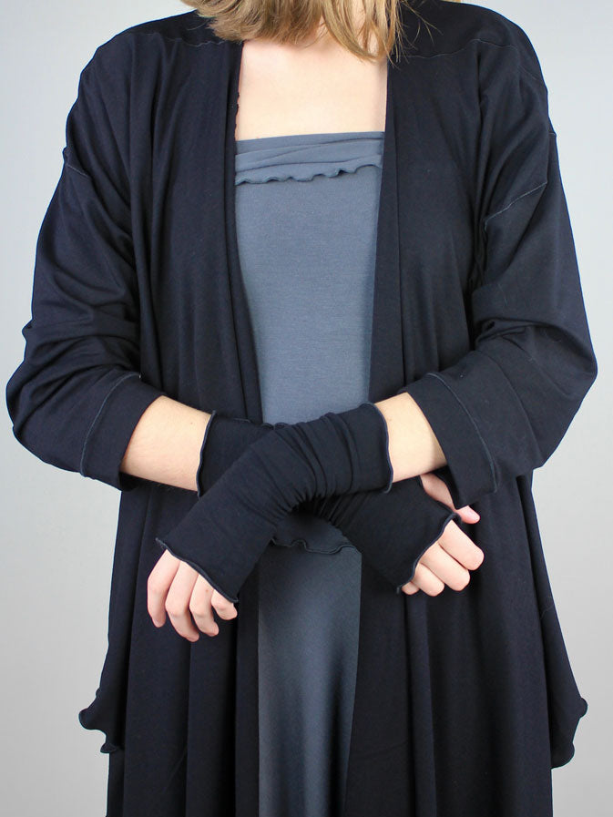 aria sleeves in black