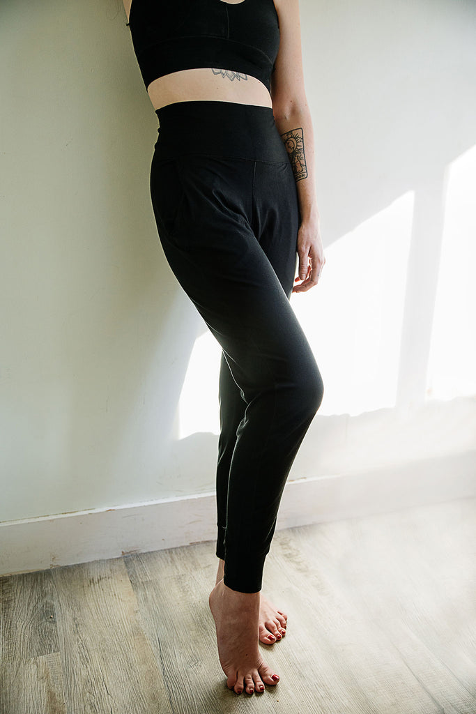 jogger sweatpant in black paired with black balance bra