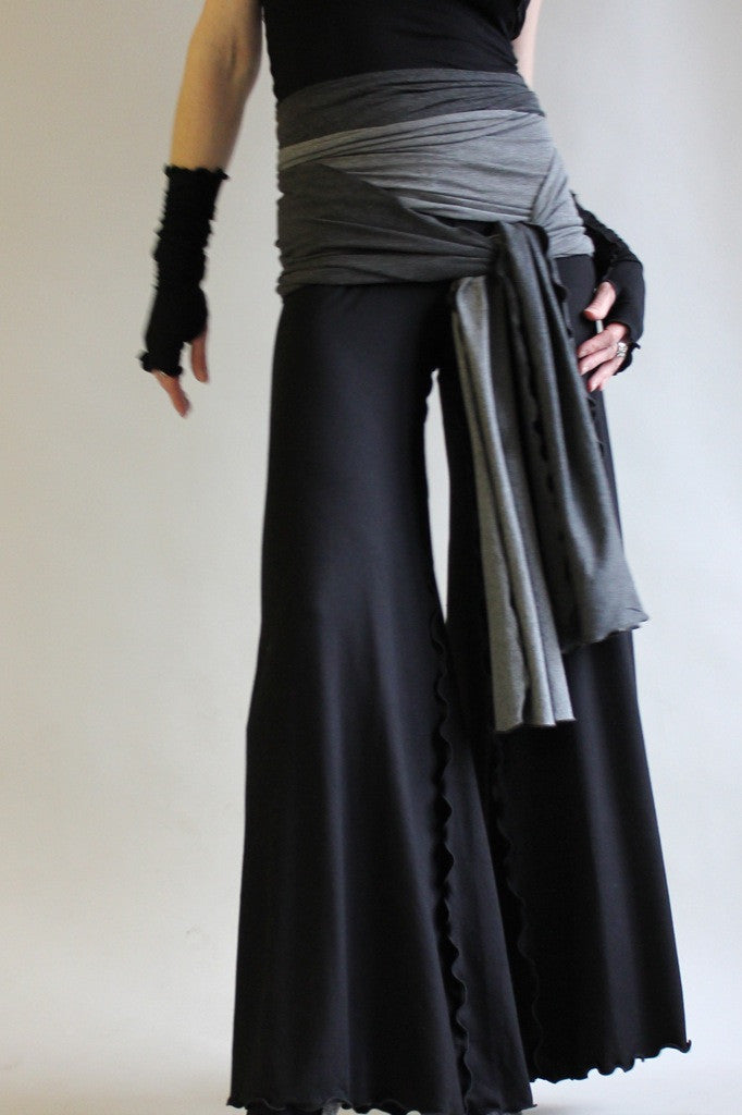 black bamboo swirl suit with charcoal/granite obi sash by angelrox