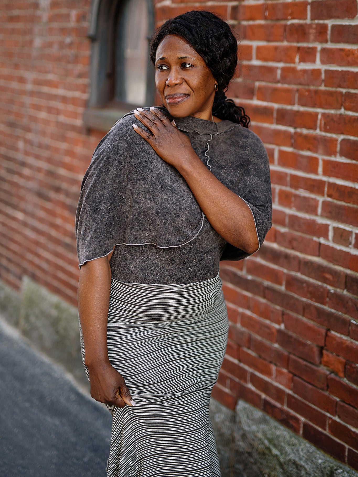 loop infinity shawl in mineral styled over the earth stripe lady flirt