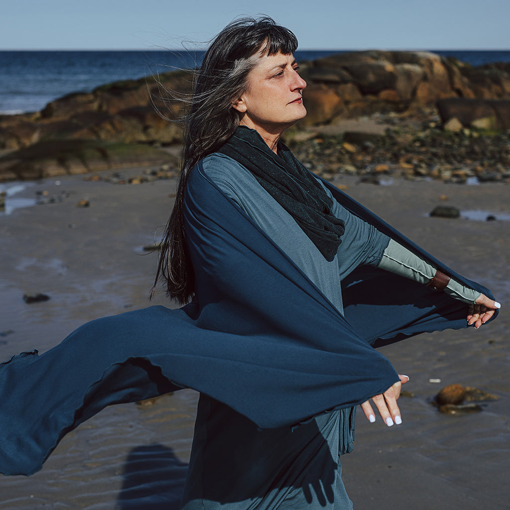 angelrox® shawl airy elegance in navy styled with ocean tide + glass glow gown