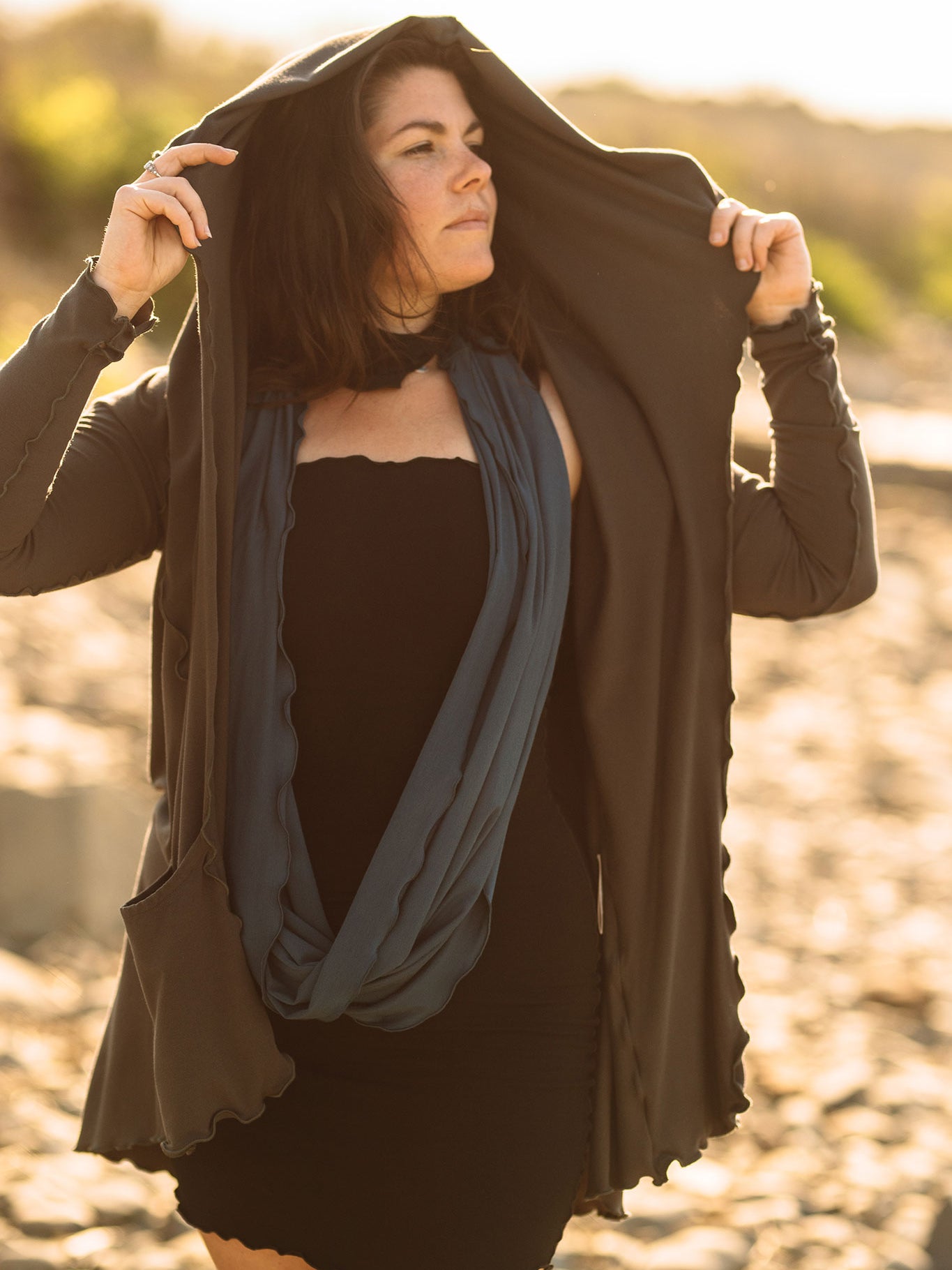 loop scarf in lake + cardi