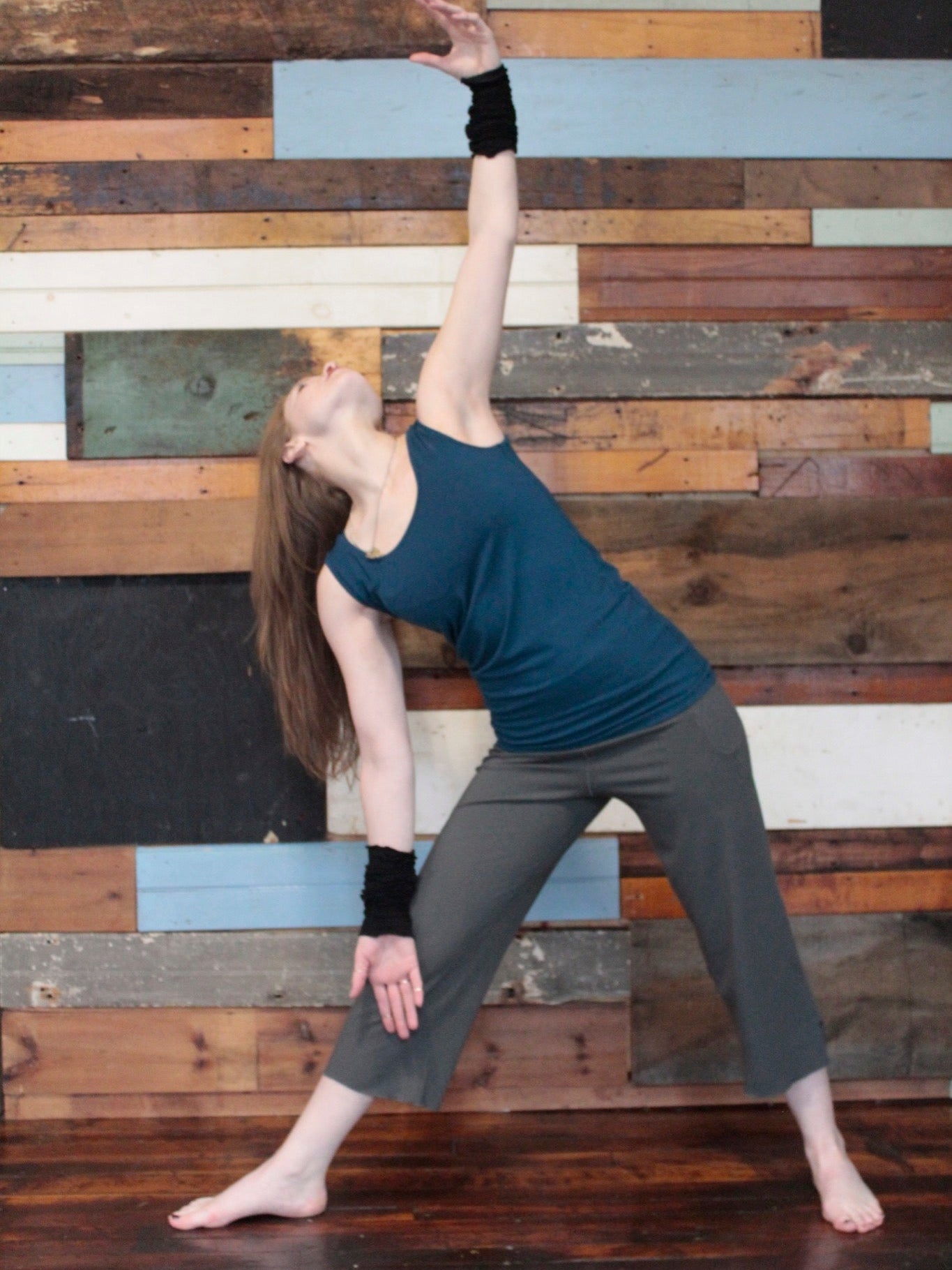 lagoon core tank with iron kick pant + black aria sleeves