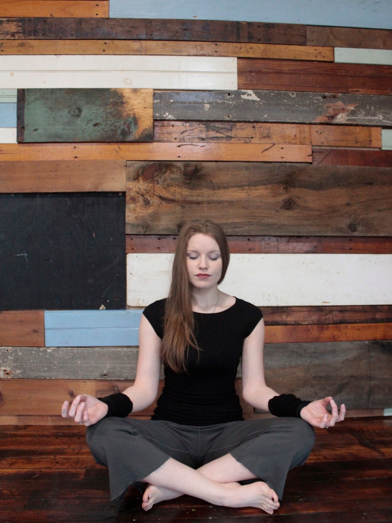 black suger cap tunic with ore kick pant in yoga meditation