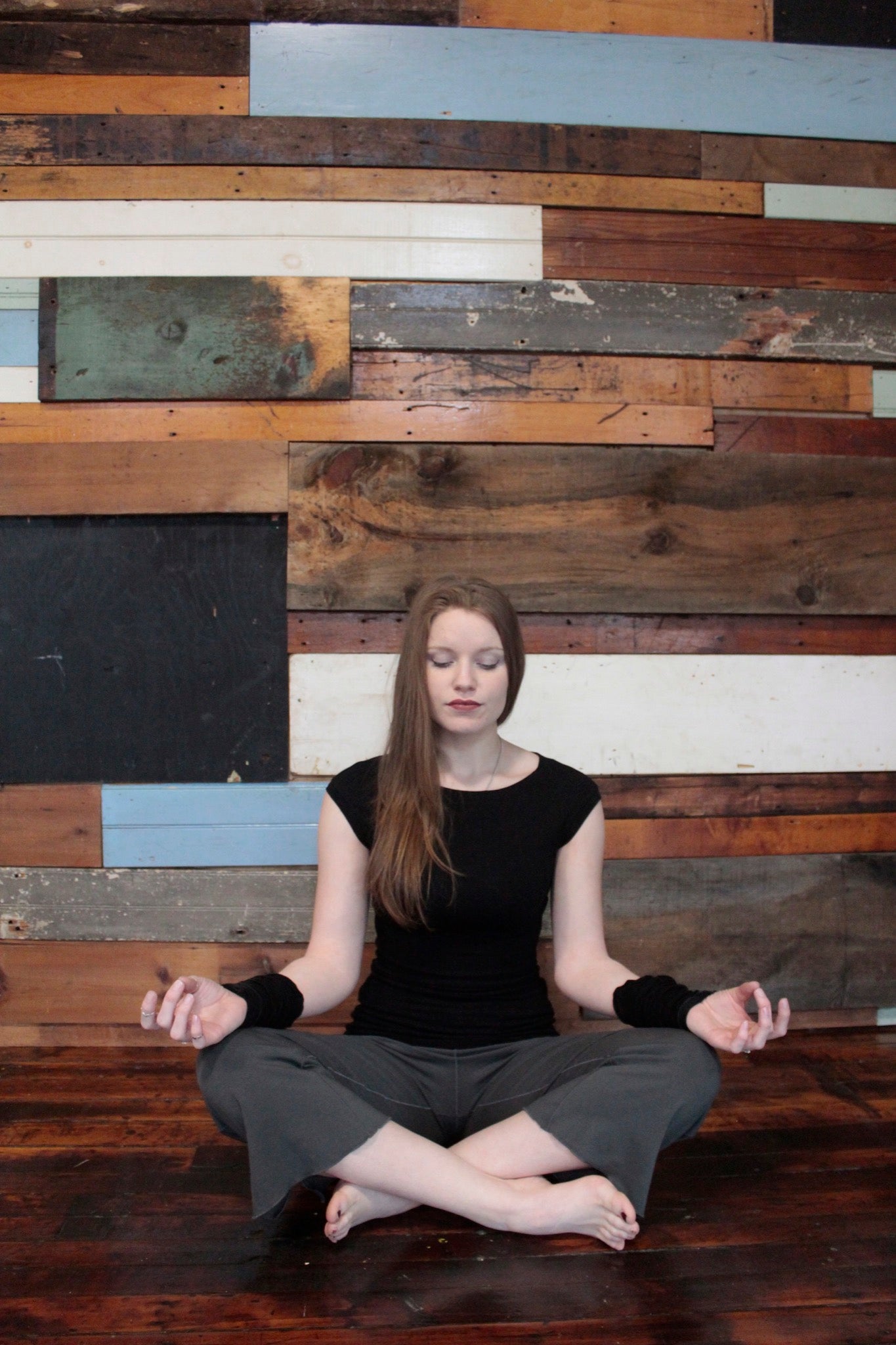 black suger cap tunic with ore kick pant in yoga meditation