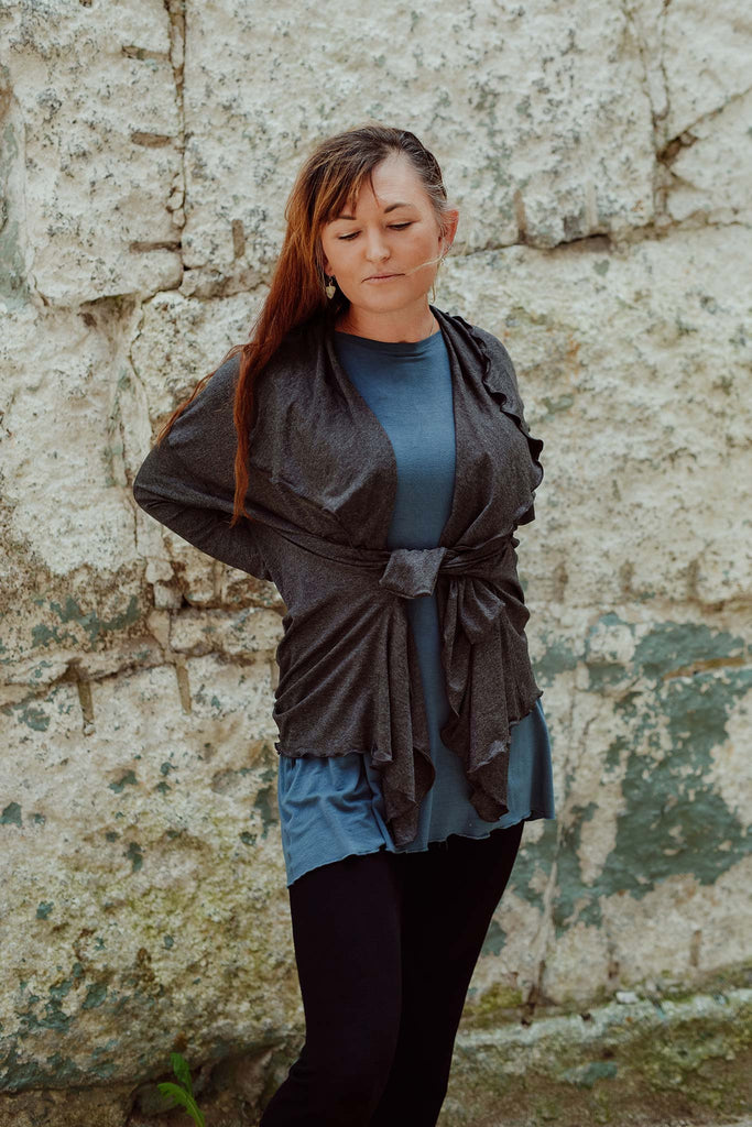 river jacket in charcoal with daisy top in ocean