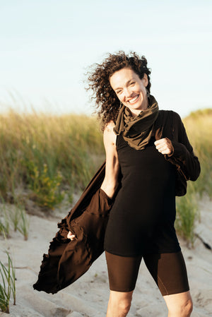 hiker convertible short in peat with peat cardi and olive hourglass