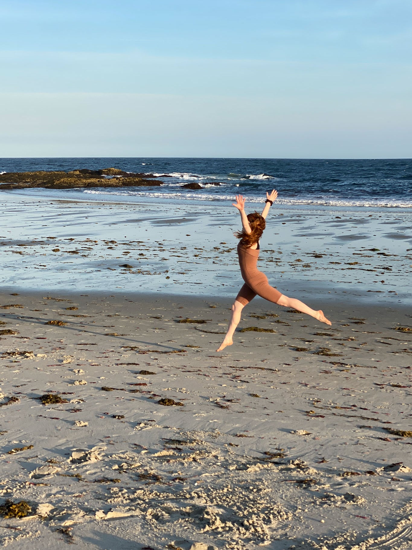 hiker convertible short as a body shaper in cedar