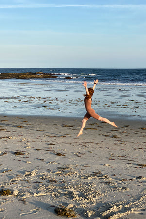 hiker convertible short as a body shaper in cedar