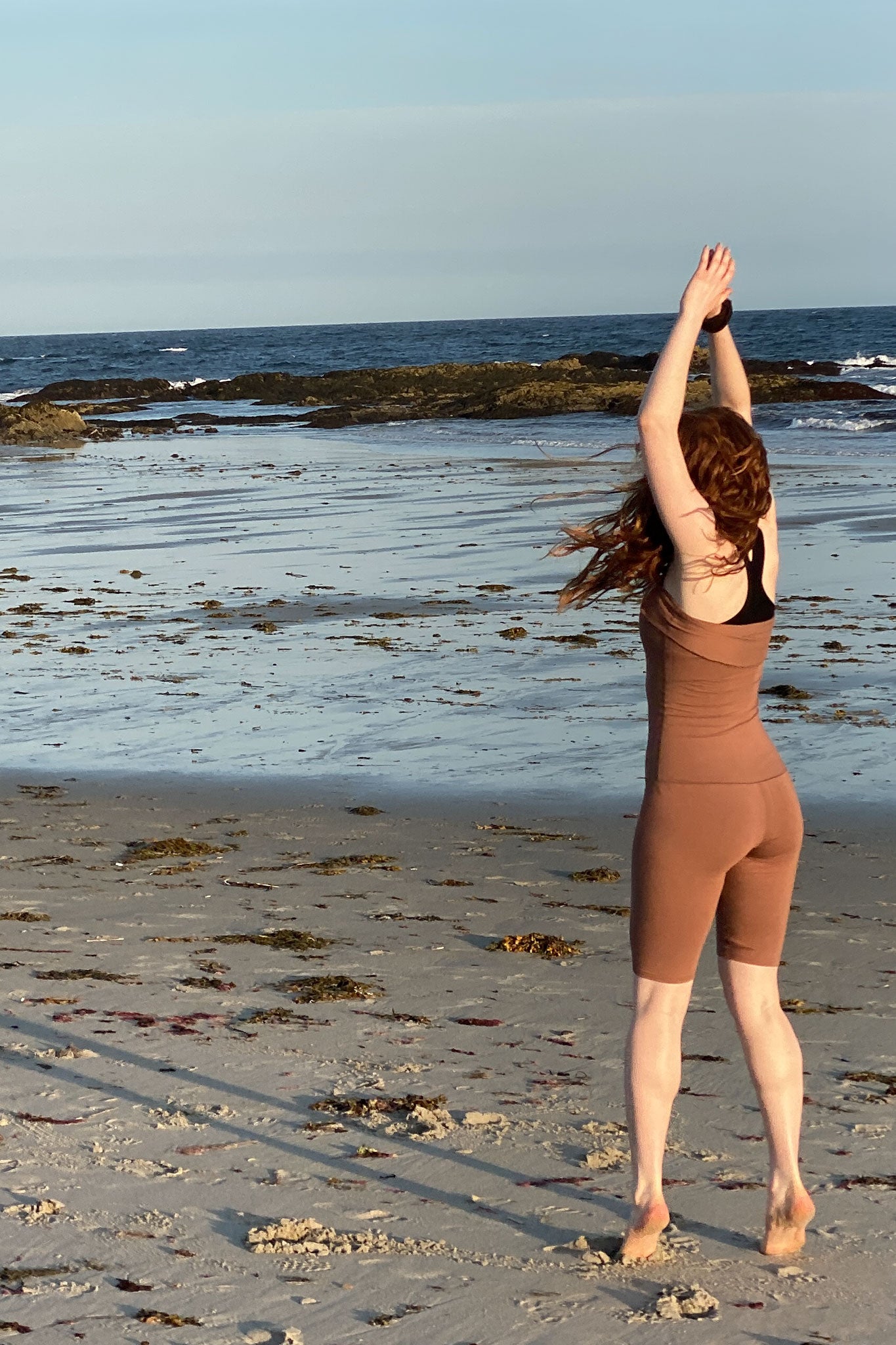 hiker convertible short as a body shaper in cedar