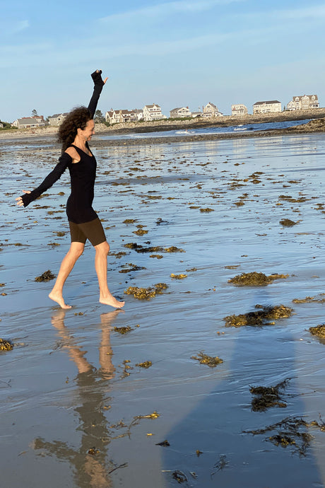 subtle black stripe shrug with our black core + peat hiker