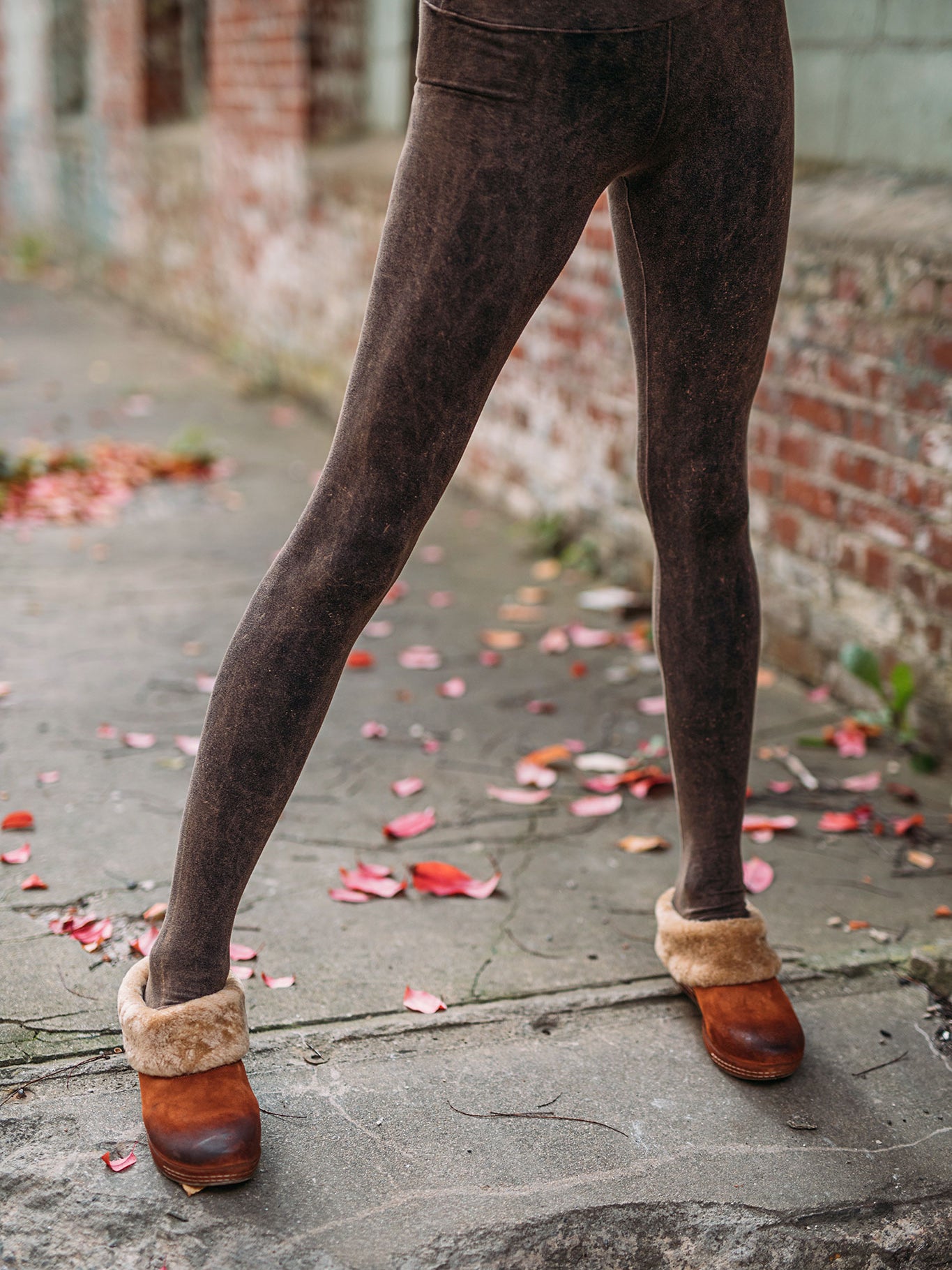 base legging in cedar mineral