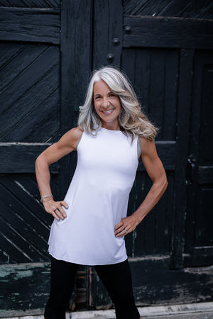 white daisy tunic tank