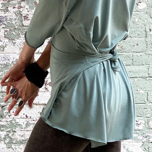 pockets tie for cozy elegance