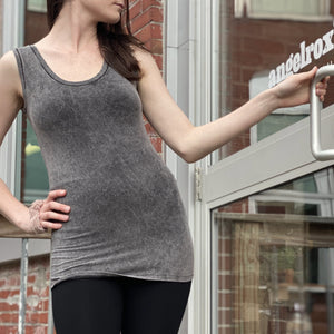 core tank in cool mineral + base legging in black