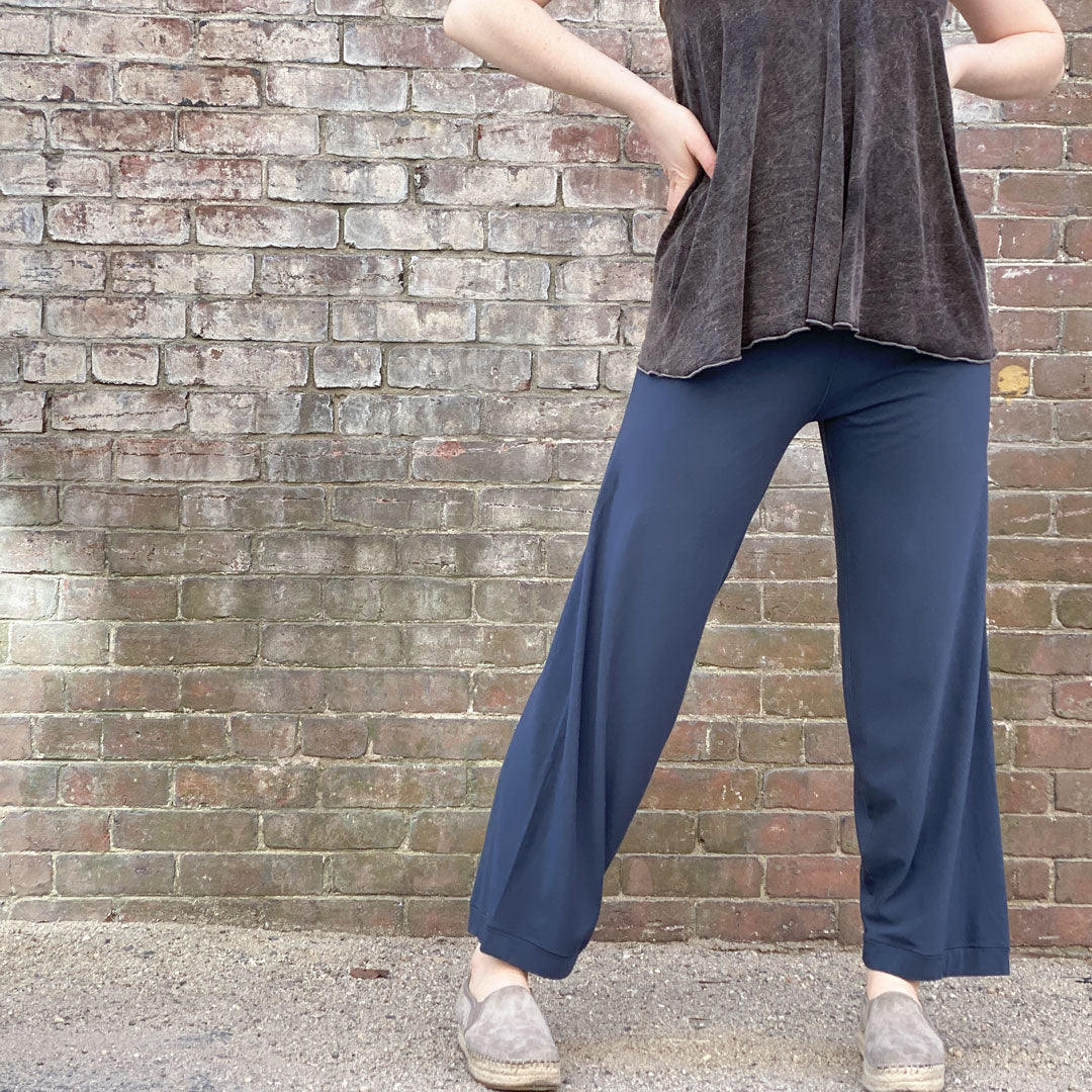 bloom pant in navy