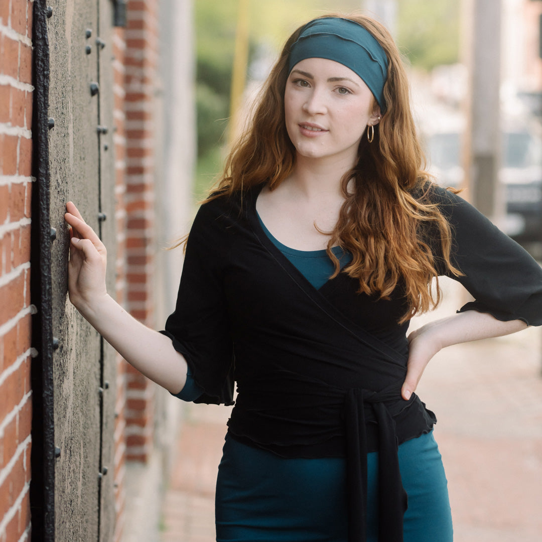 the band in lagoon as a headband