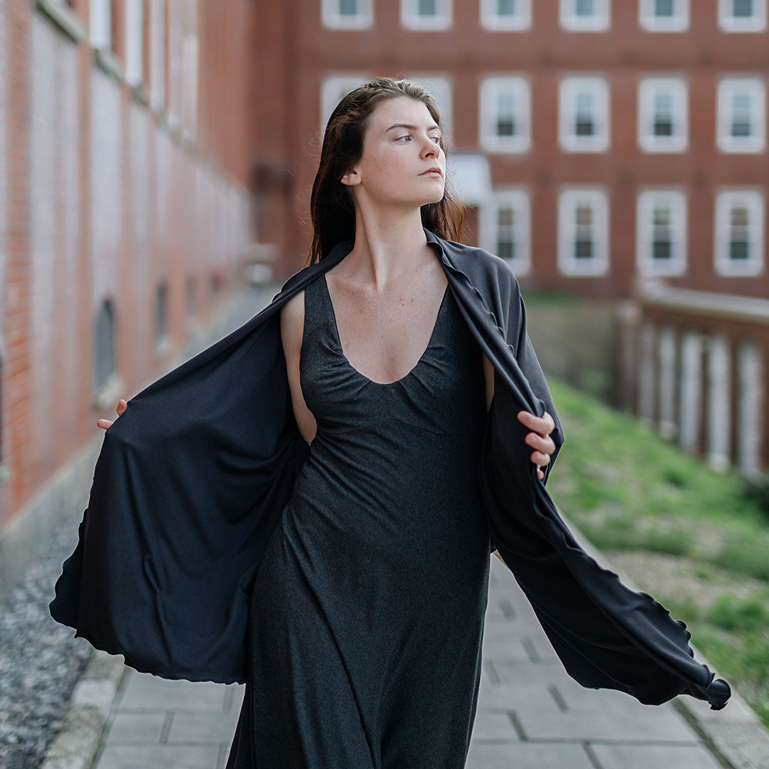 shawl in black with charcoal reversible pushup dress