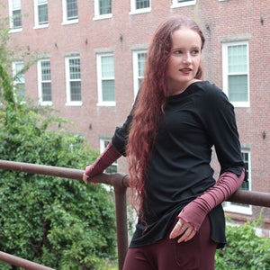 angelrox opera sleeves in lush with diamond t in black