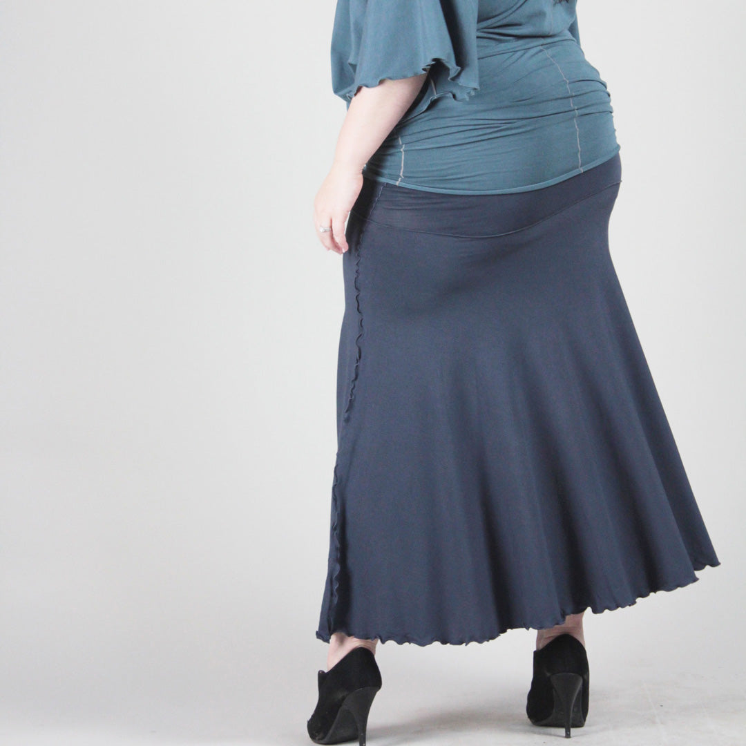 lady flirt in deep sea