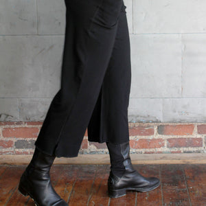 black kick yoga pant