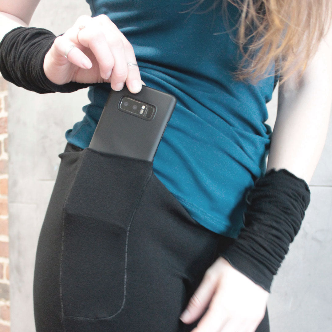 pocket design keeps your belongings snug + secure