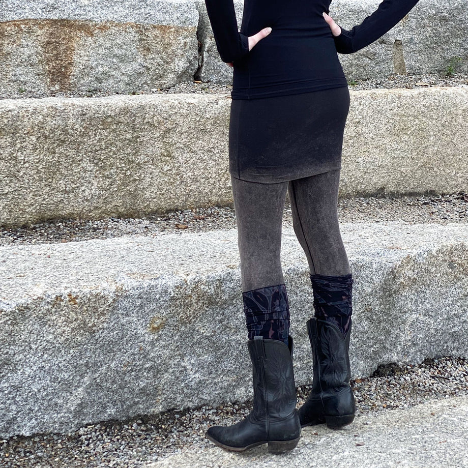 How to Balance Dark Tights in a Winter Outfit - Merrick's Art
