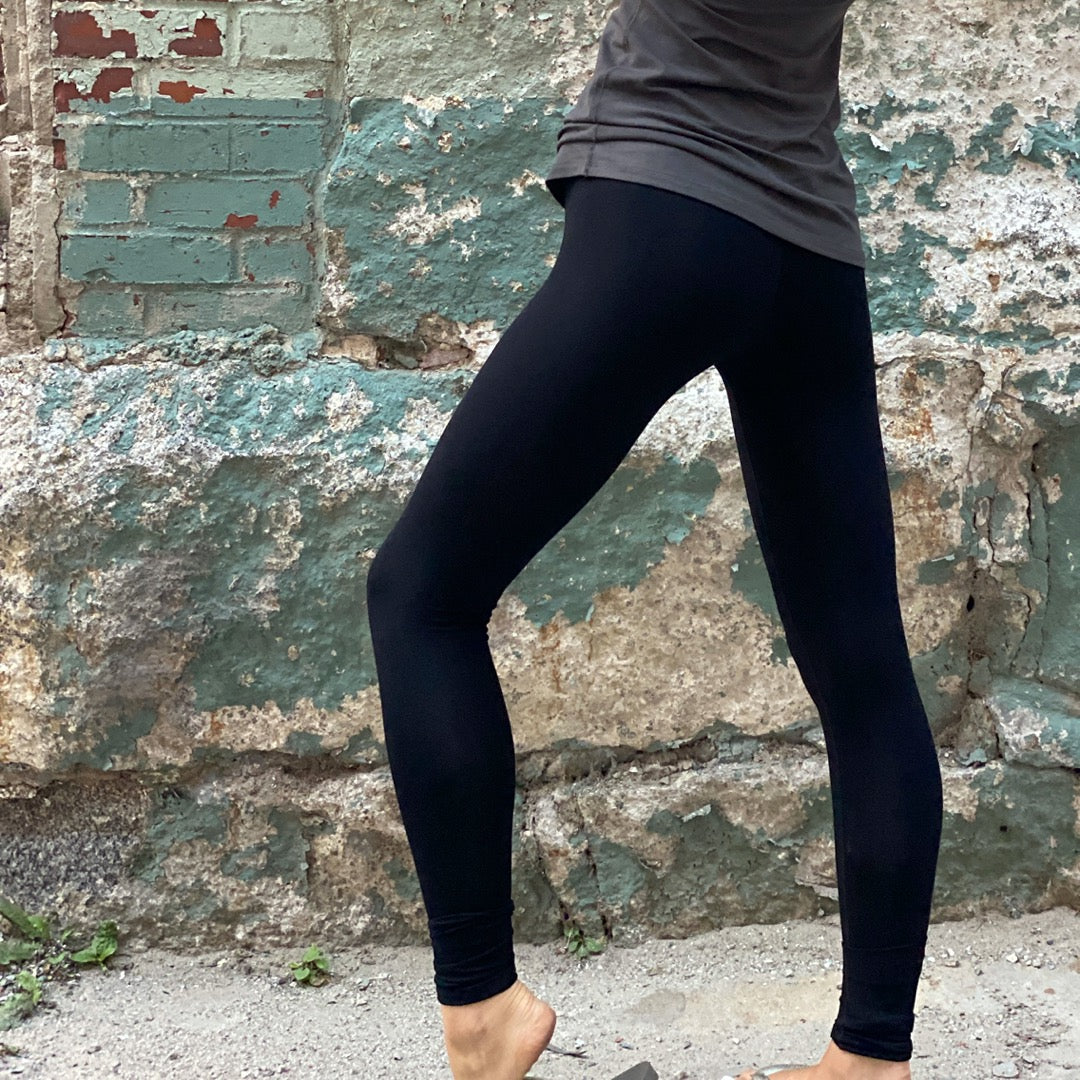 black base comfort legging