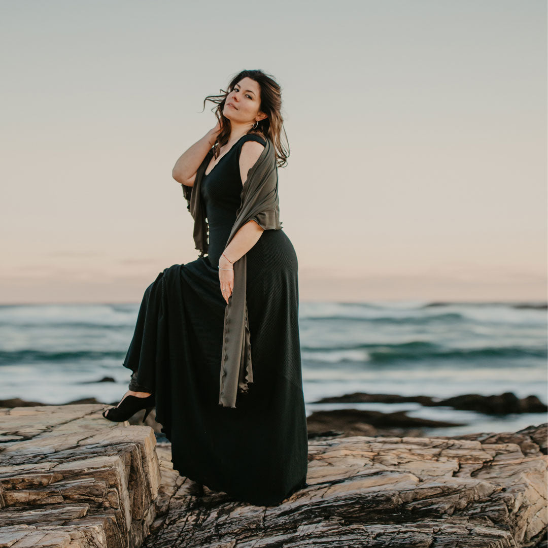 gleam bias vneck gown in subtle black