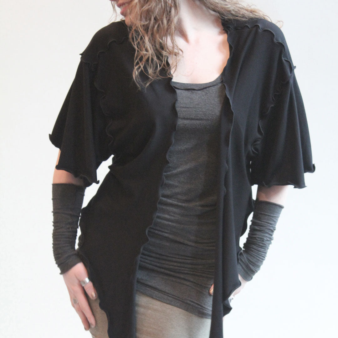 flutter summer jacket in black 