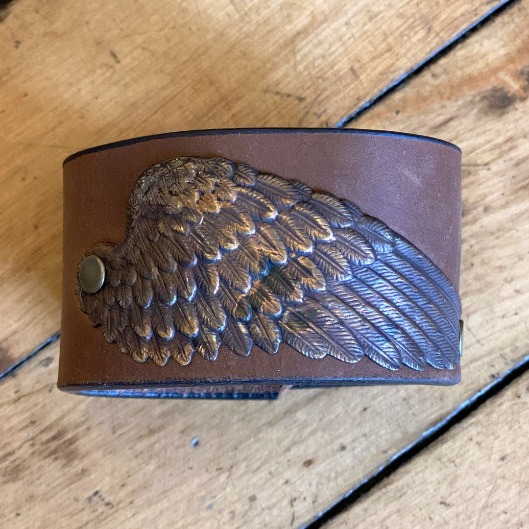 suger® angel wing cuff