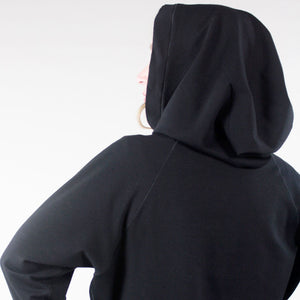 maeve hooded pullover in black