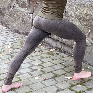 mineral johnny with the olive valor top