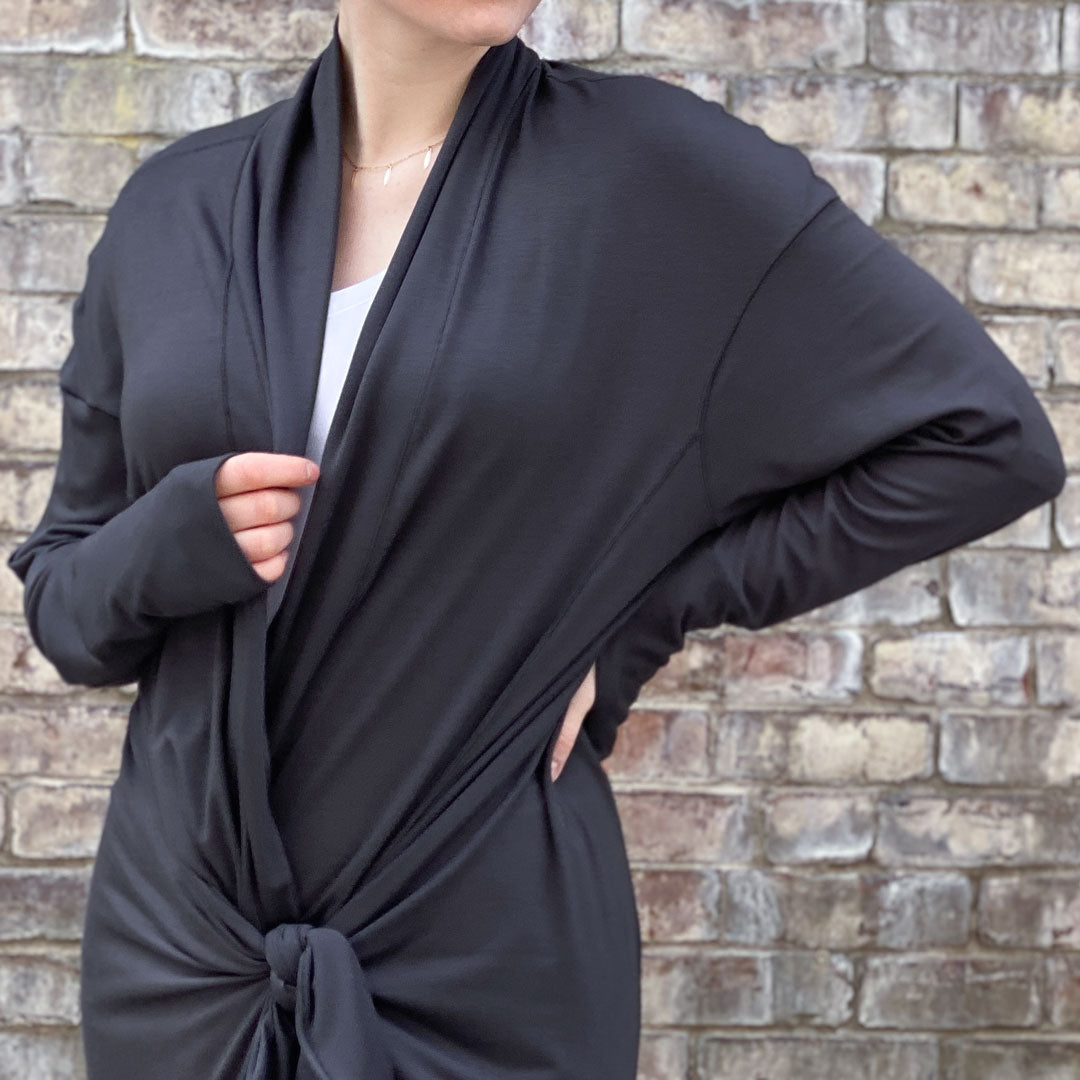 coco blazer in carbon + vital vneck in white