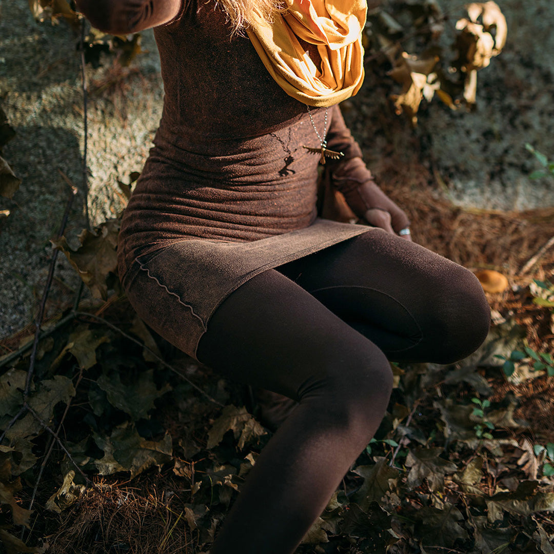 base legging in peat with vneck in cedar mineral and amber loop